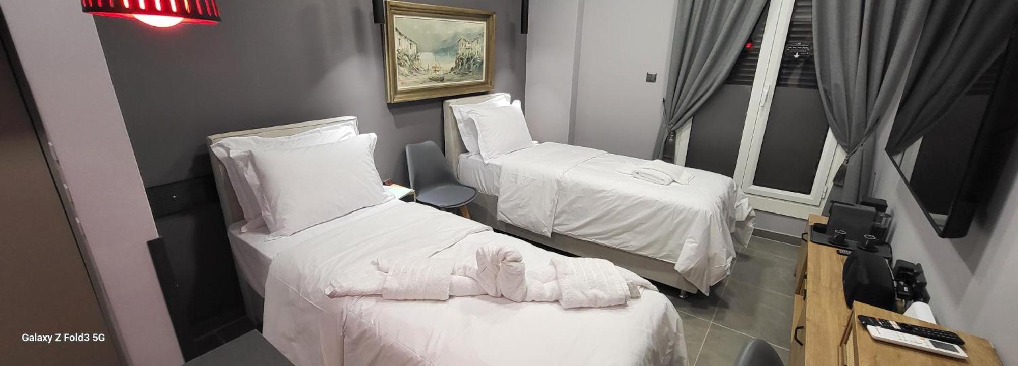 Dione Luxury Business In The Heart Of Apartment Athens
