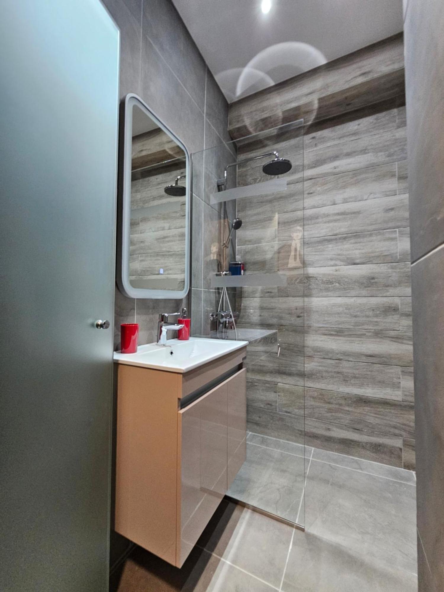 Apartment Dione Luxury Business In The Heart Of