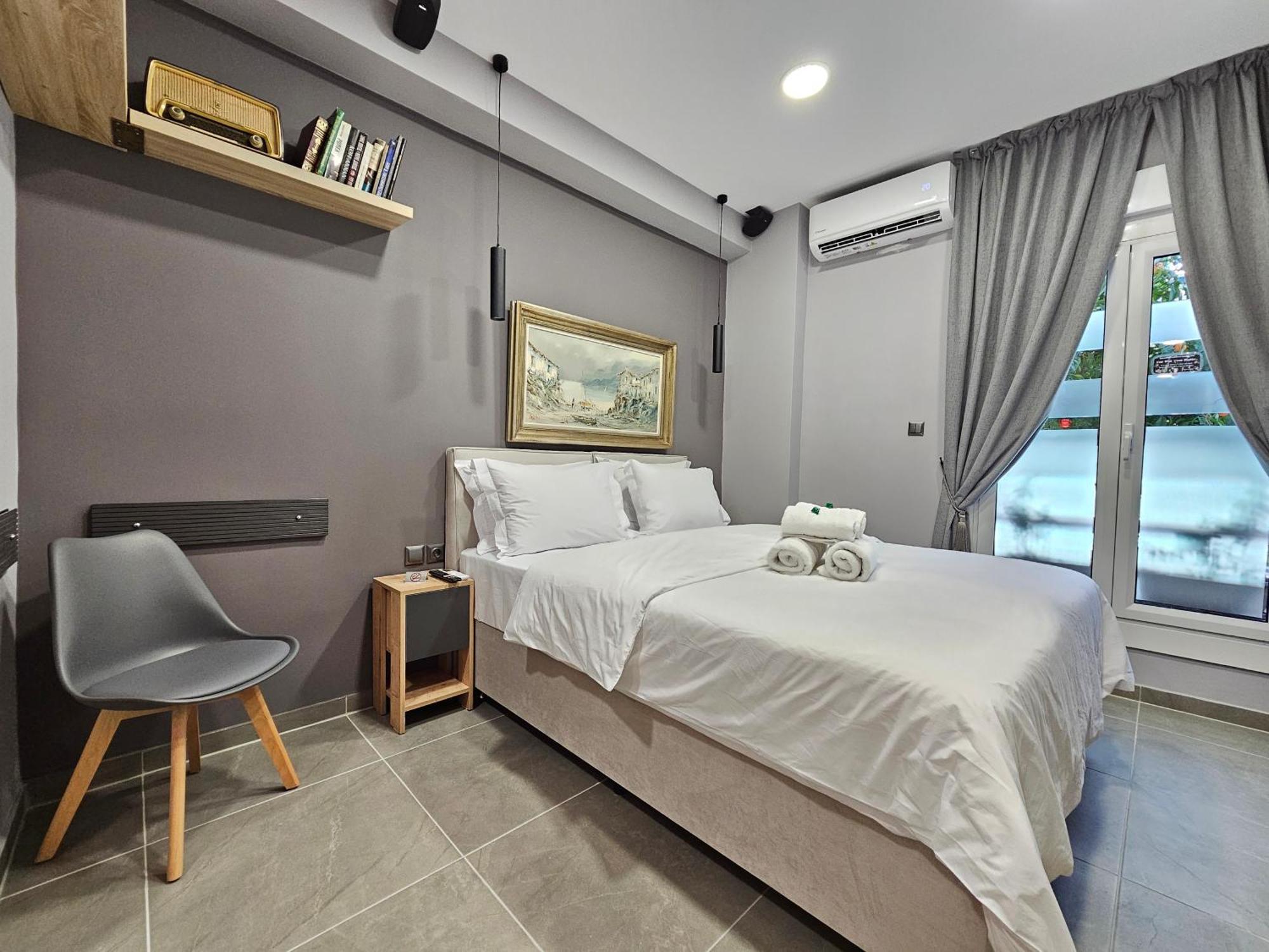Dione Luxury Business In The Heart Of *